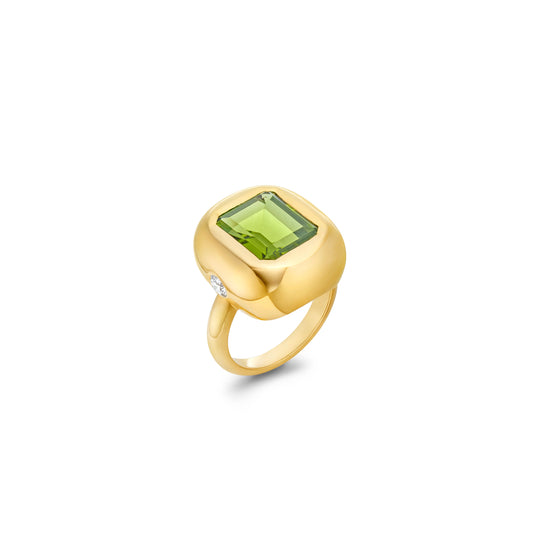 Cosmic Van Signet Diamond Peridot